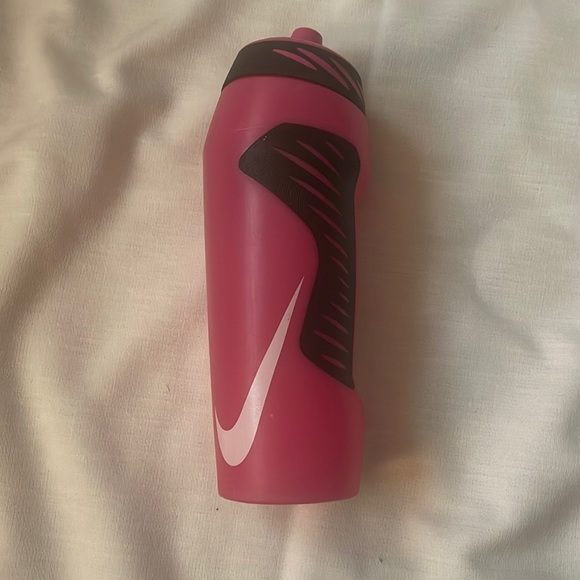 Nike Water Bottle - Picture 1 of 6
